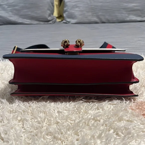 New Gucci Dionysus  New Striped Bamboo-Top Handle Medium Red Blue White - Picture 3 of 6